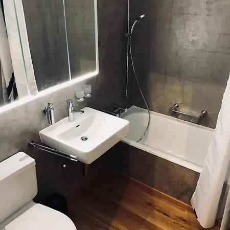 Sunny Quiet Modern 2 Baths Appartement *